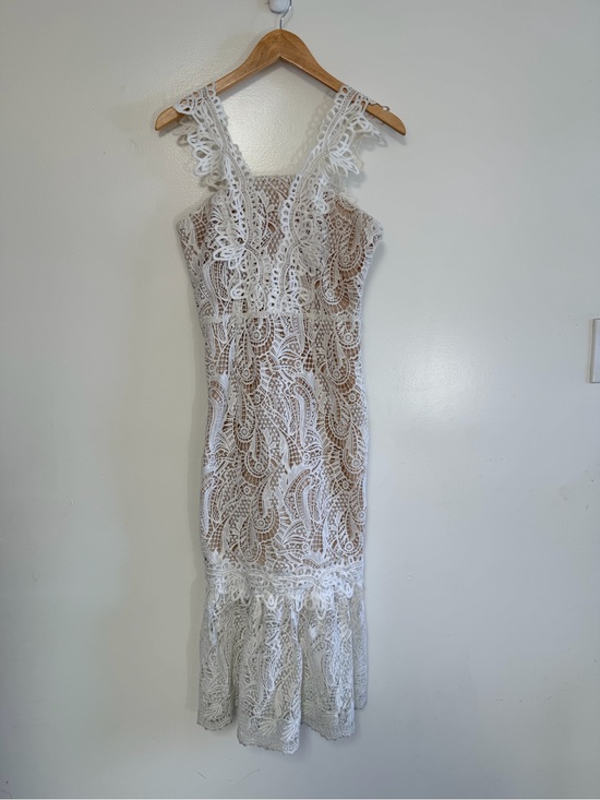 Elliatt Dresses & Skirts - Elliatt White Lace Wedding Bachelorette  Maxi Long Dress Small